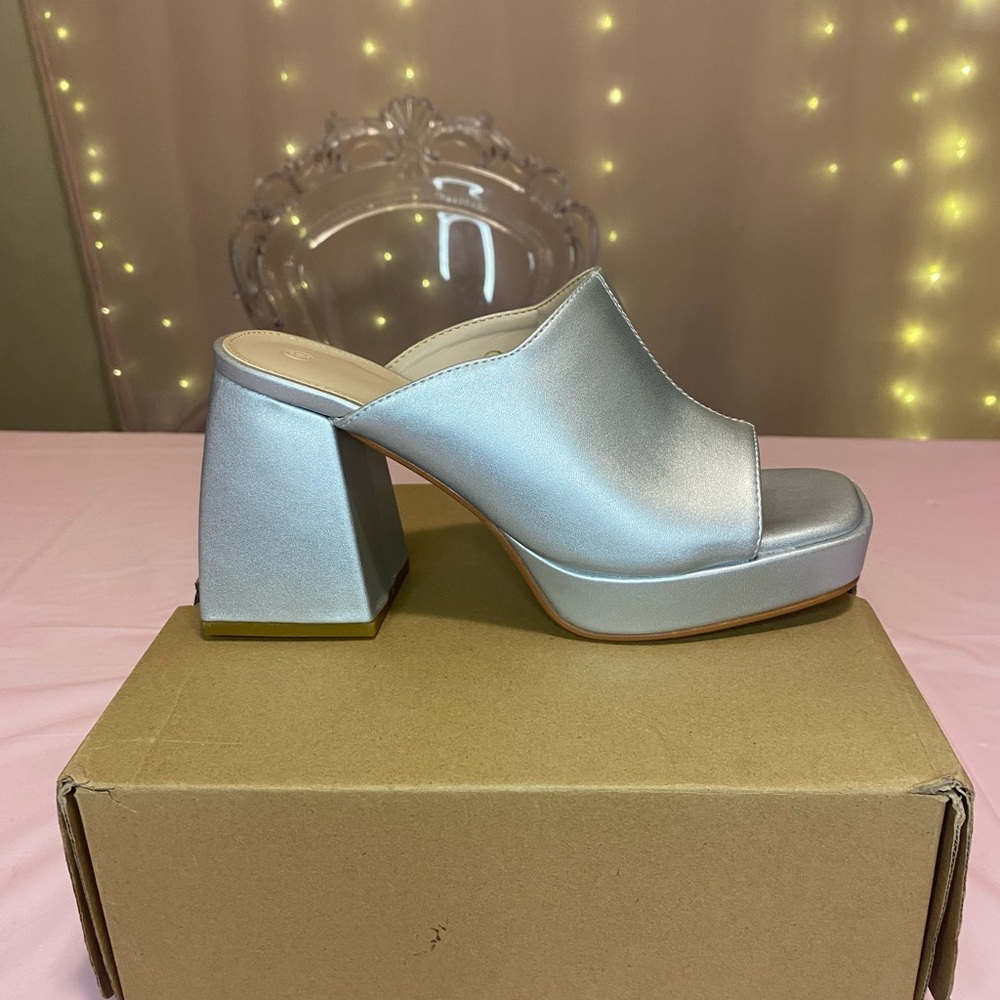 Chic Silver Block Heel Mules
